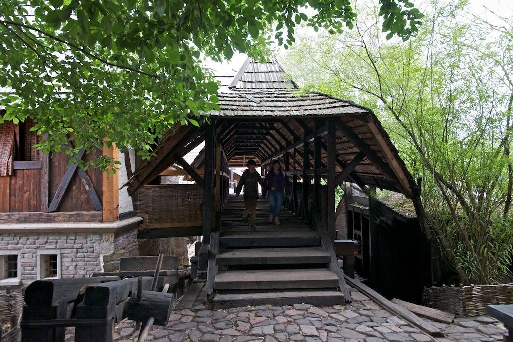 1 - stary-most-175.jpg