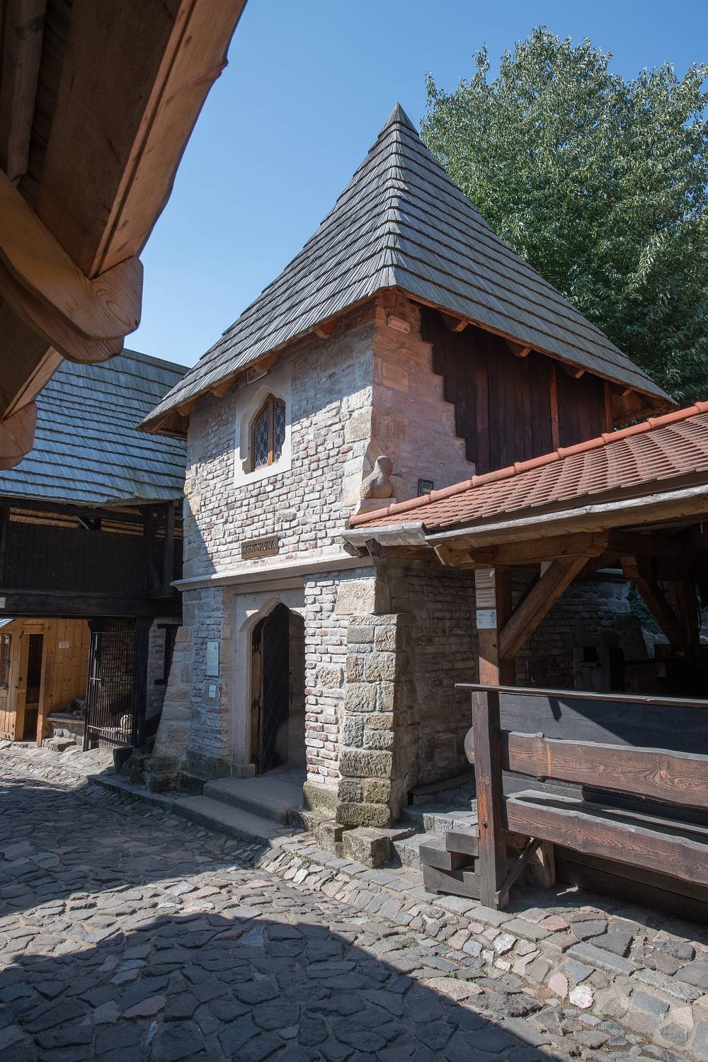 2 - mincovna-1314.jpg