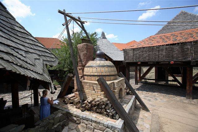 2 - destilacni-pec-220.jpg